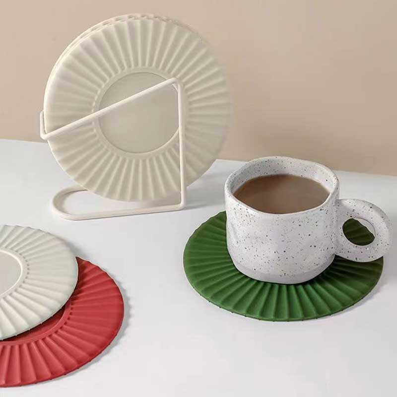Runde Silikon Nicht-Rutschküchenmatten Hitzefantes Silikon-Coaster Büro Kaffee Essfeier BPA kostenlose Silikon-Untersetzer Matten